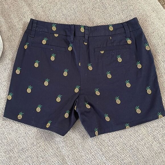 NWT Marc New York ladies shorts, size 6, navy with yellow pineapples - Picture 3 of 4